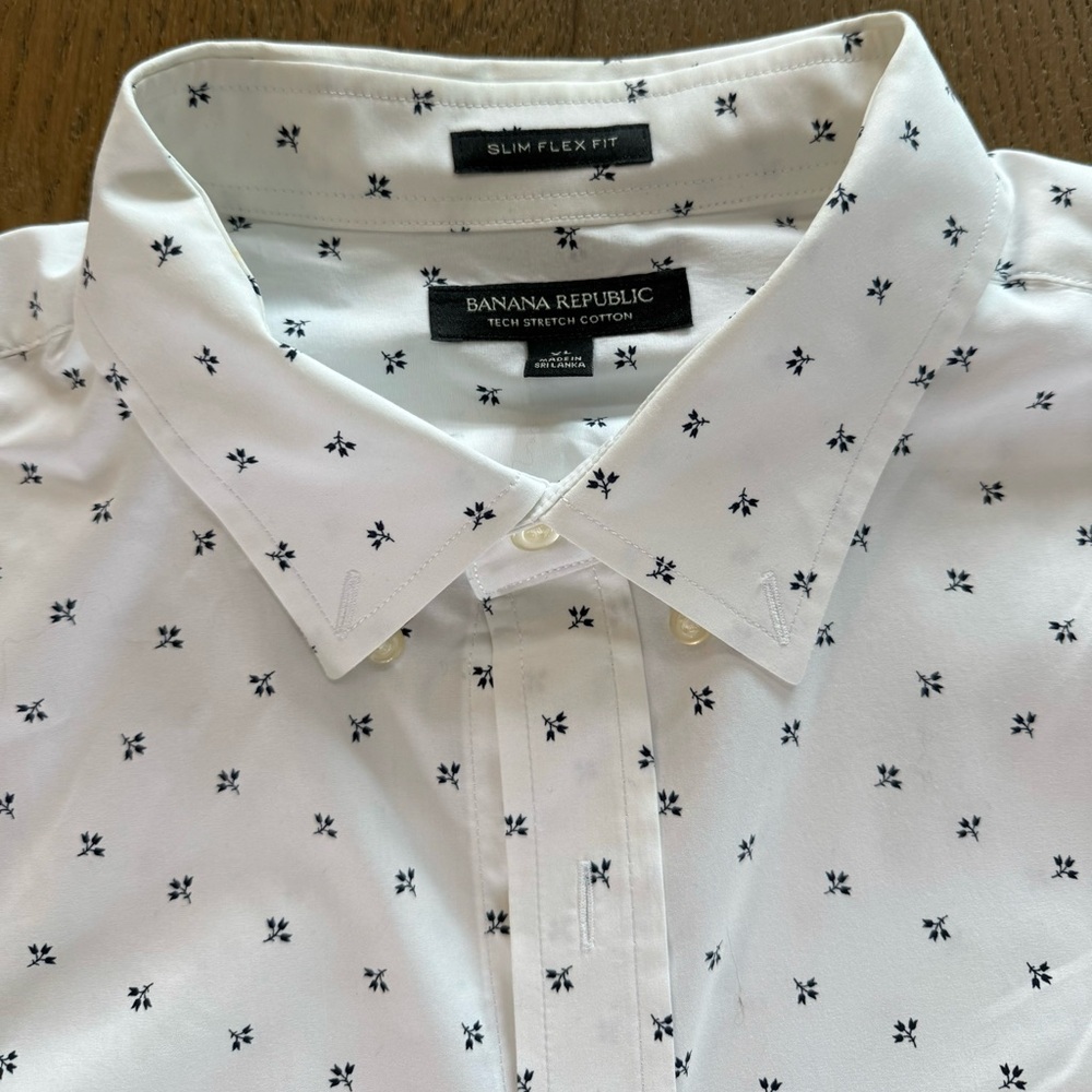 Banana Republic Men’s dress shirt